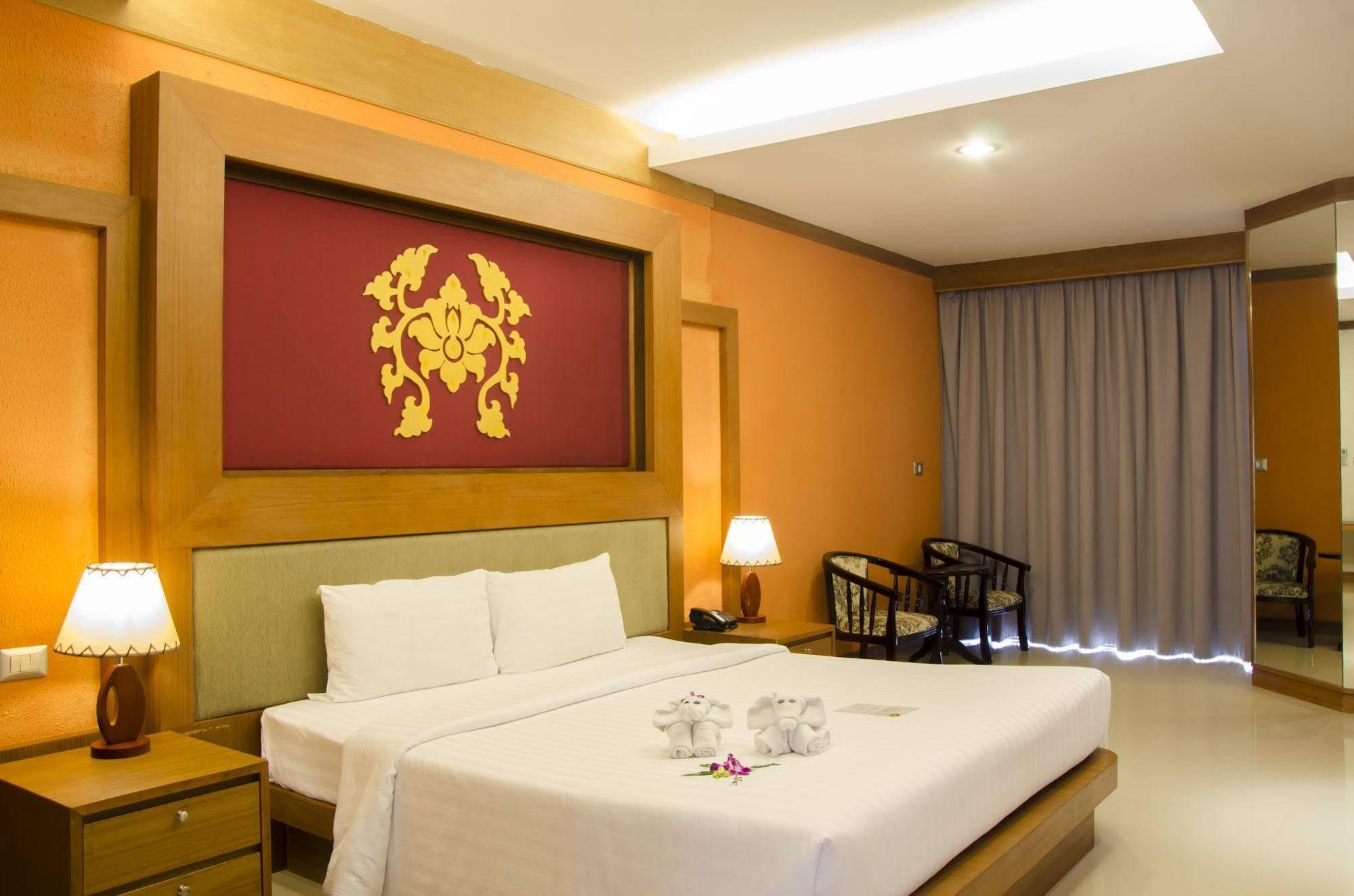 Shanaya Beach Resort & Spa Phuket Patong Екстер'єр фото